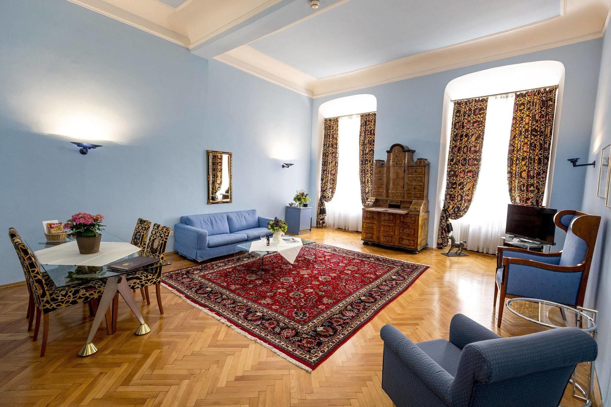 Boutique Dom - & 4*